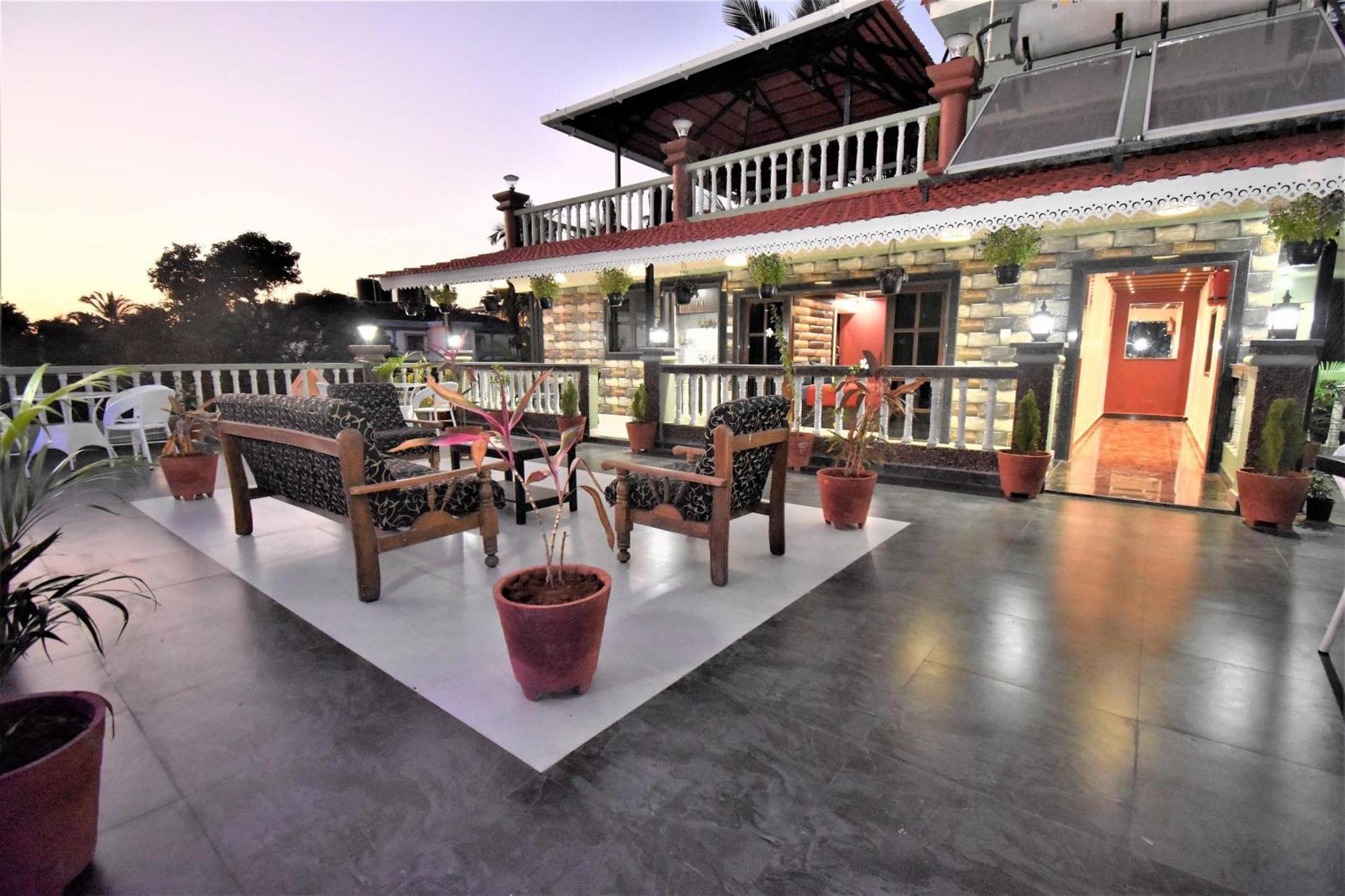 Vihaan Inn Guest House 卡兰古特 外观 照片